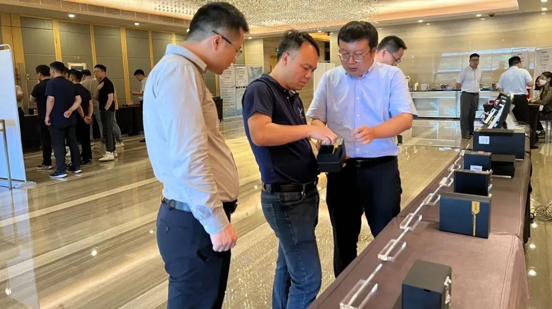 Z6�������й��ٷ���վ