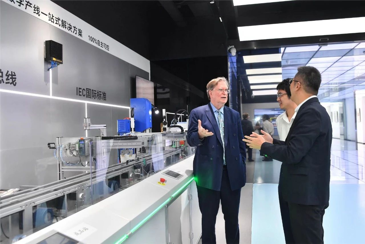 Z6�������й��ٷ���վ